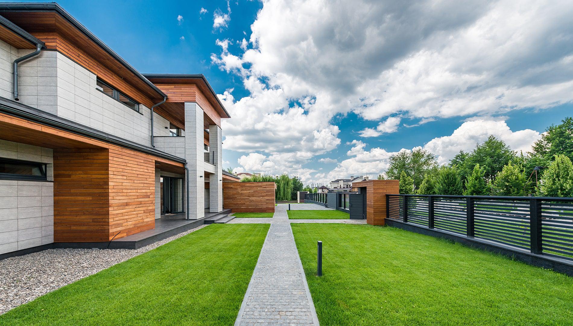 Oświetlenie bramy wjazdowej – praktyczne porady