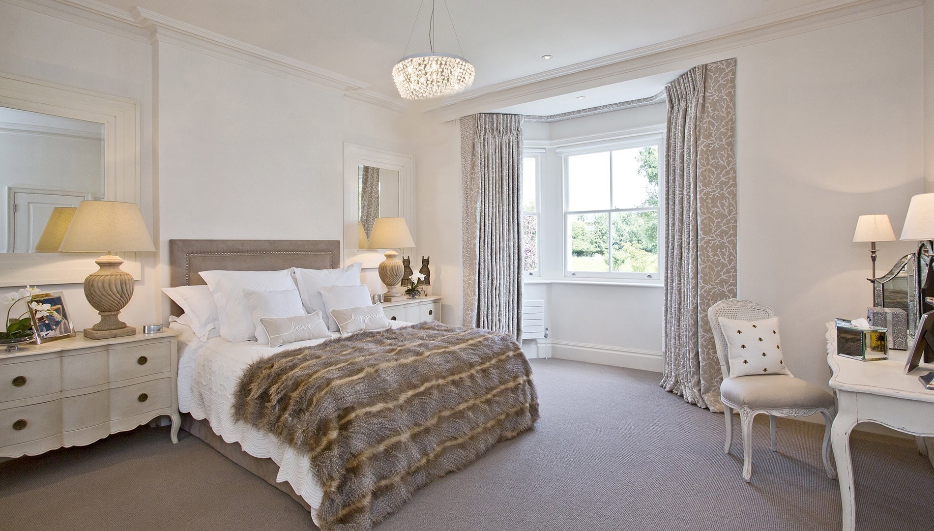 Jaka lampa do sypialni? Propozycje, które zachwycą Cię swoim designem!