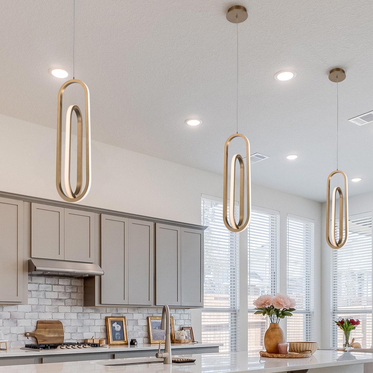 Lampa wisząca Demark - Szczotkowane złoto, Eurofase - ePlafoniera.pl