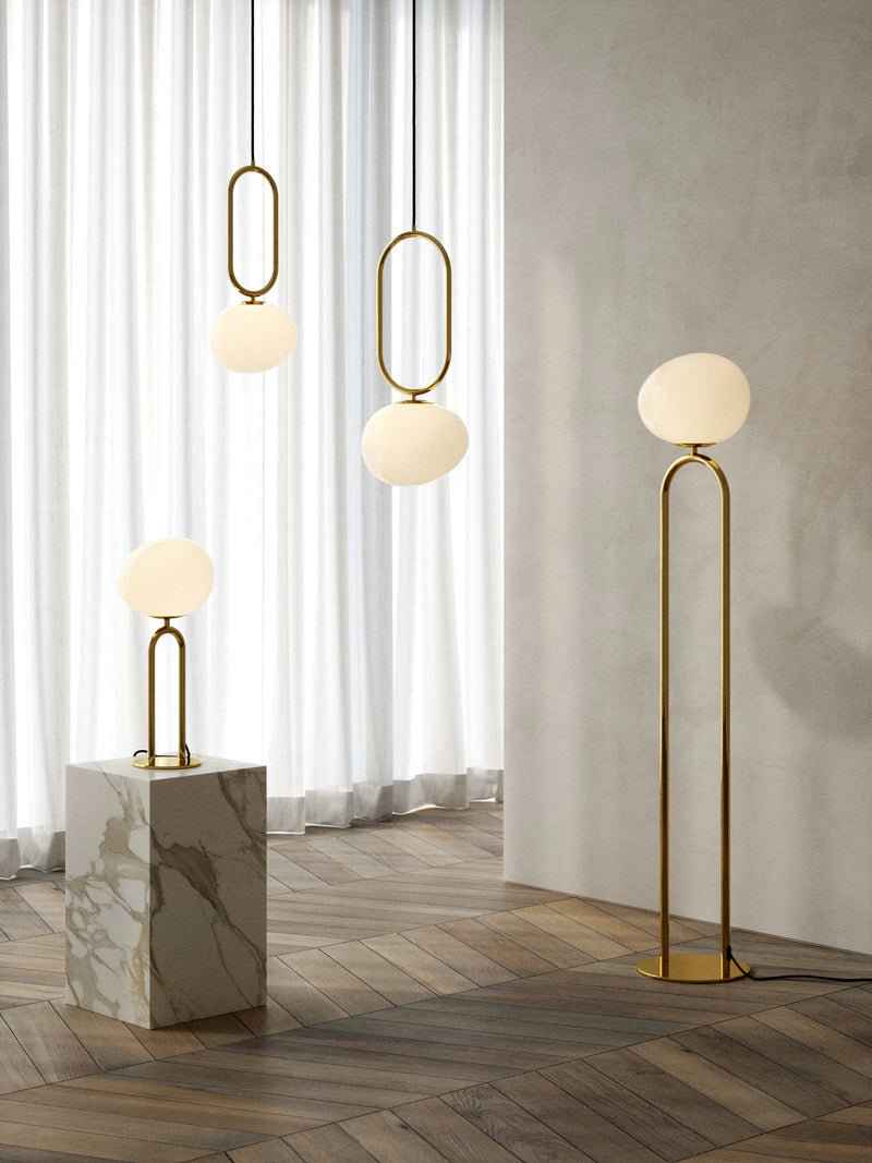 Shapes | Lampa podłogowa do salonu z błyszczącym mosiądzem | Design For The People