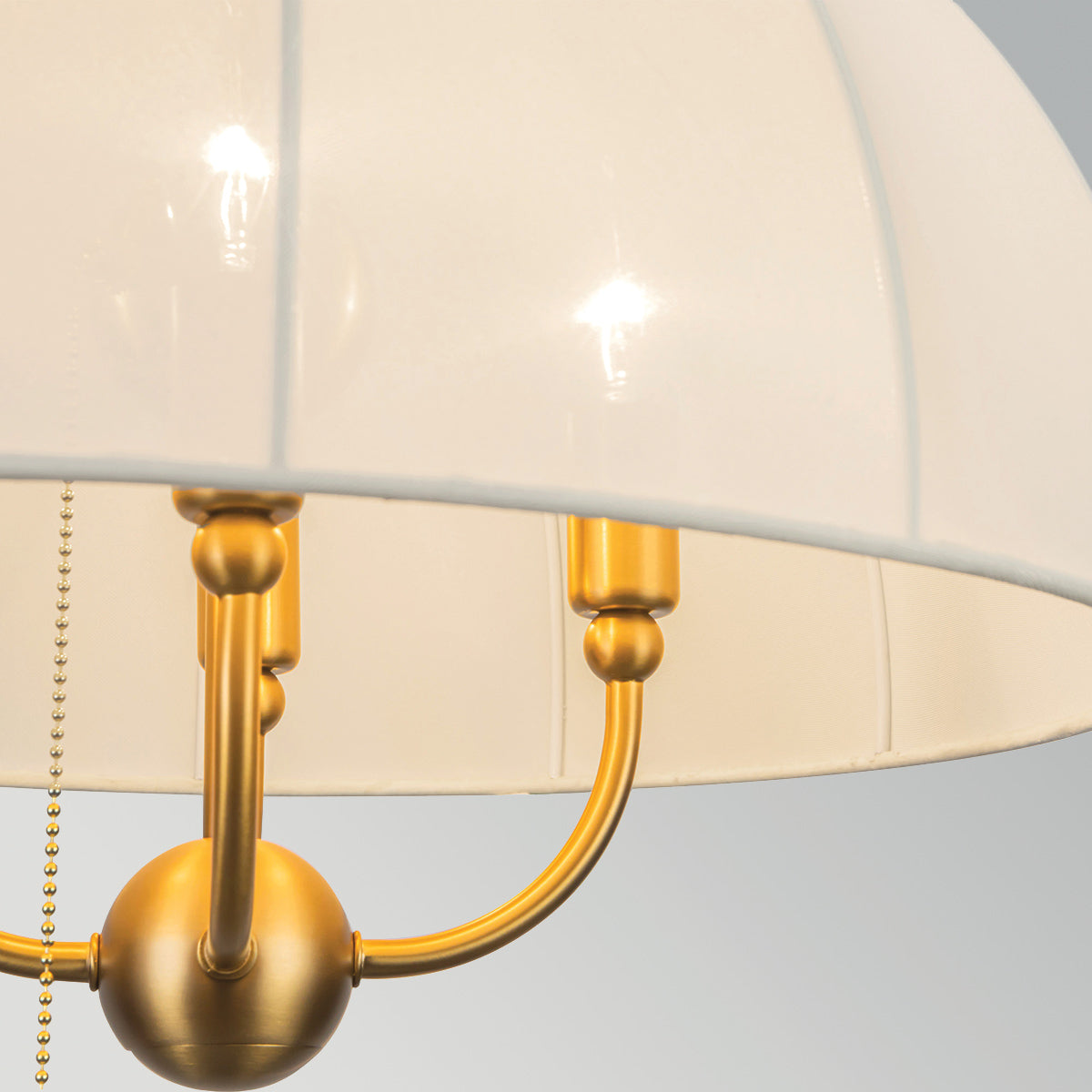 Crosby – parasolowata lampa wisząca z tkaniny, szczotkowane złoto Ø46
