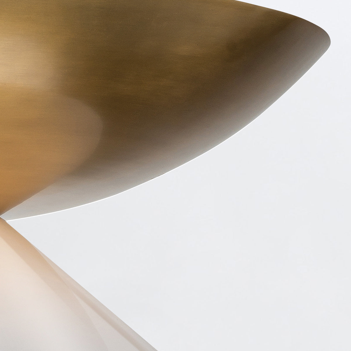 Duża lampa wisząca Saucer - 4 źródła światła - Postarzany mosiądz, Quintiesse - ePlafoniera.pl