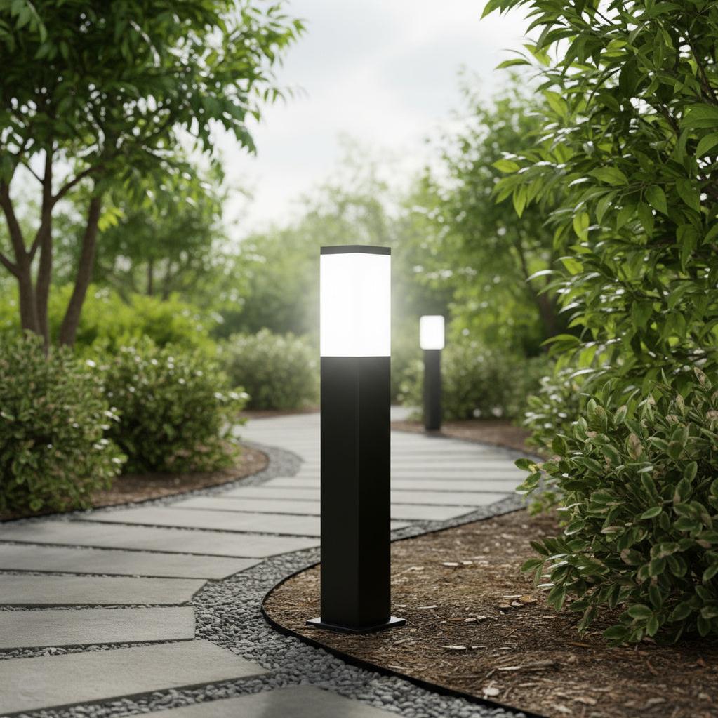 Kwadratowy słupek ogrodowy Inox czarny/stalowy IP44