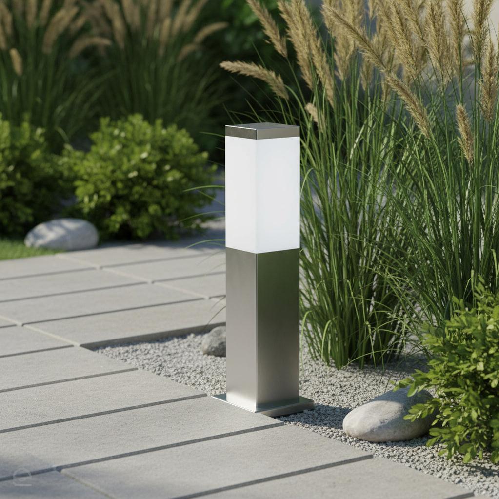 Kwadratowy słupek ogrodowy Inox czarny/stalowy IP44