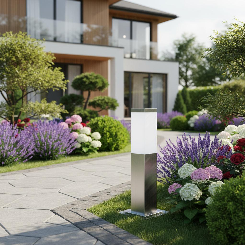 Kwadratowy słupek ogrodowy Inox czarny/stalowy IP44