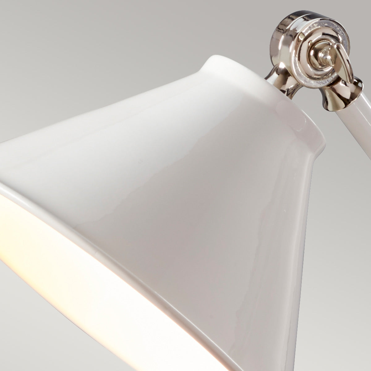 Lampa biurkowa / stołowa Provence (biała - polerowany nikiel) - Elstead (1xE27)