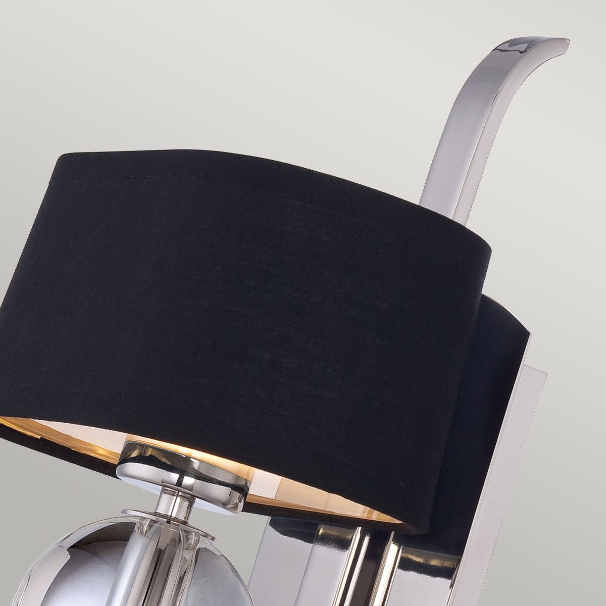 Lampa ścienna srebrna - czarny abażur, kinkiet do salonu sypialni jadalni (G9 4x4W) Quoizel (Gotham)