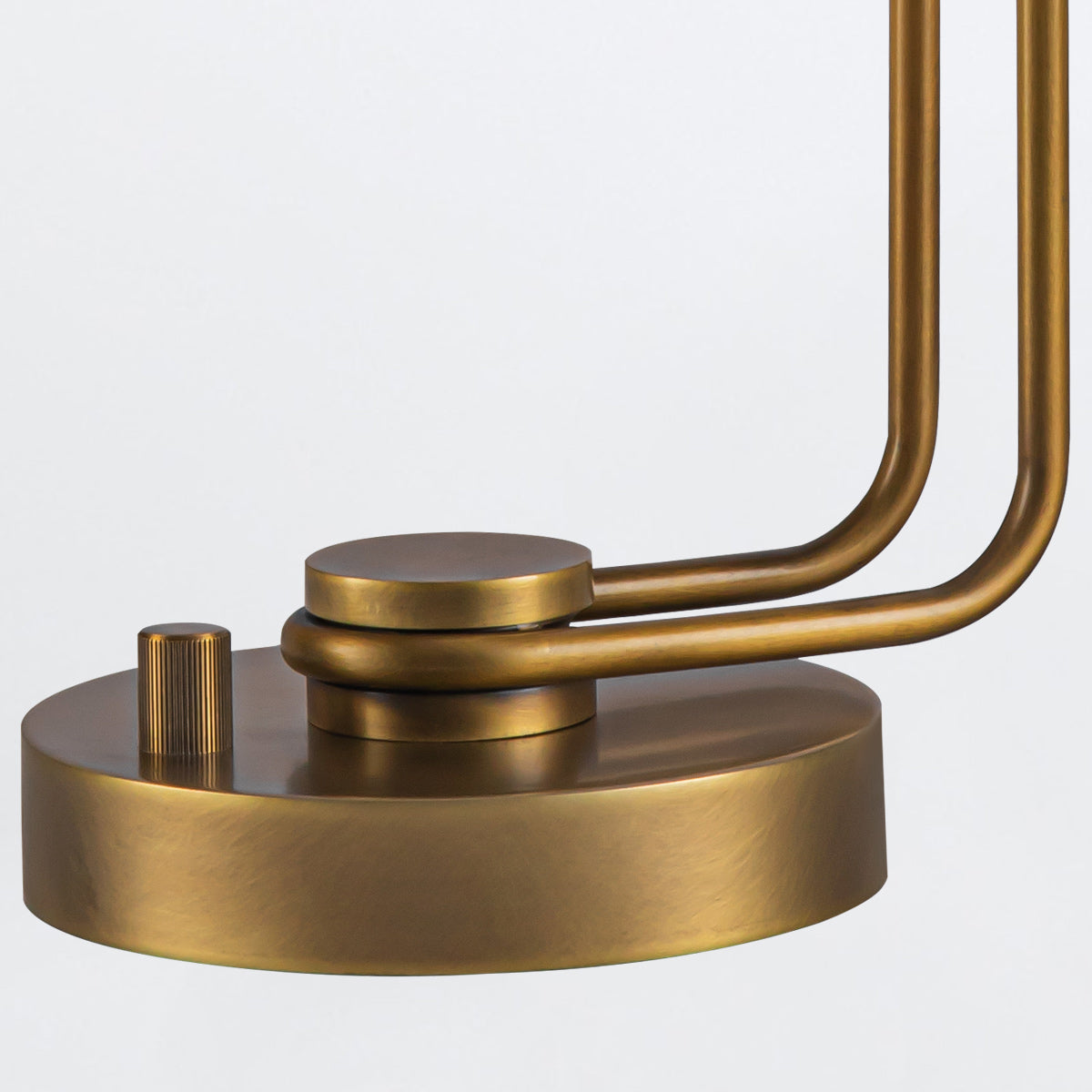 Lampa stołowa Wynwood - 1 źródło światła - Vintage mosiądz, Alora - ePlafoniera.pl