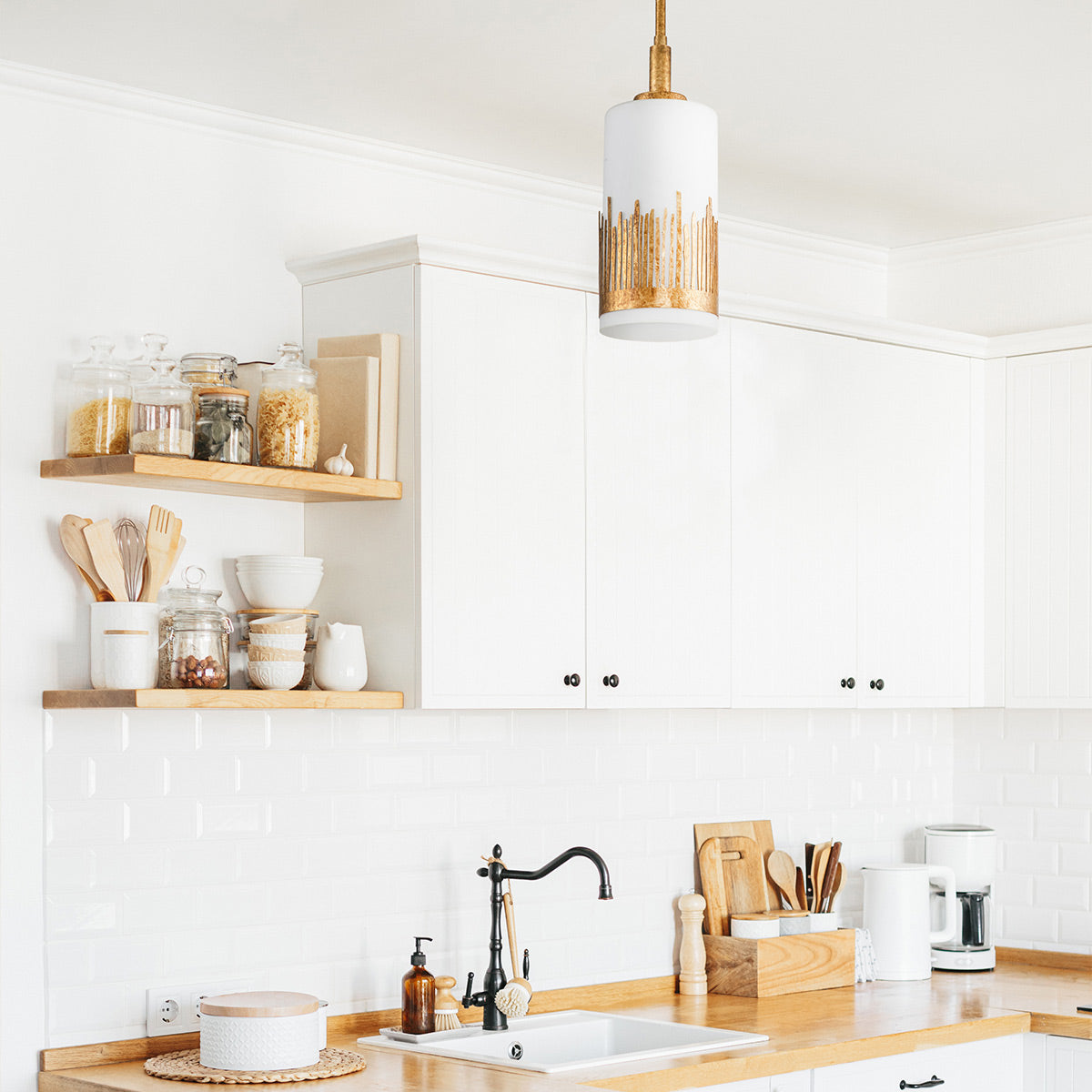 Lampa wisząca Sawgrass - 1 źródło światła - Płatkowe złoto, Quintiesse - ePlafoniera.pl