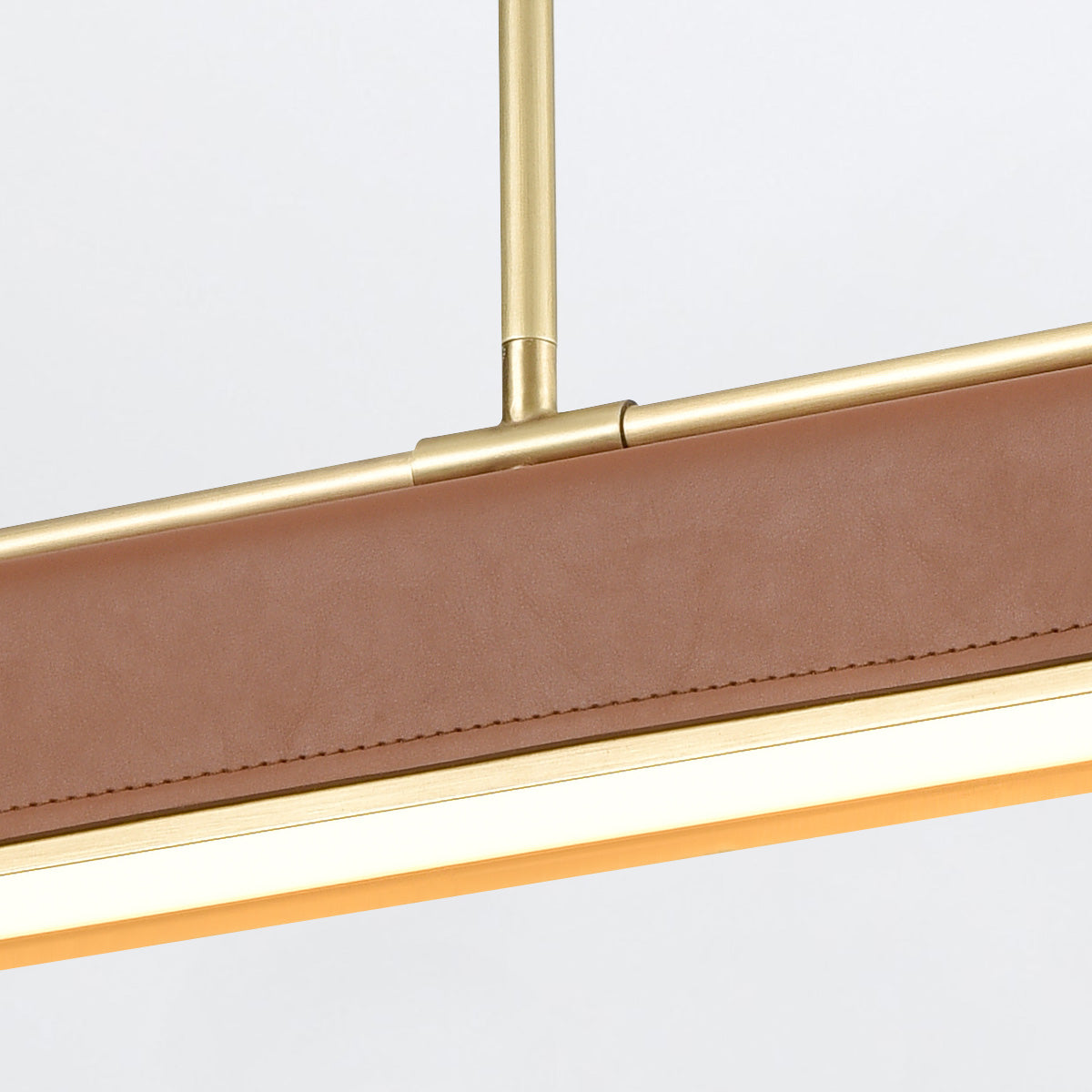 Lampa wyspowa LED Valise - Vintage mosiądz, skóra koniakowa, Alora - ePlafoniera.pl