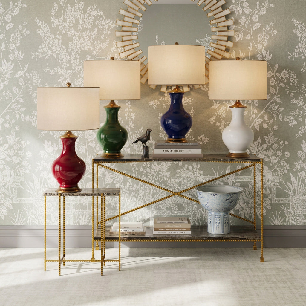Lilou Navy – porcelanowa lampa stołowa granat, mosiężne detale i shantung