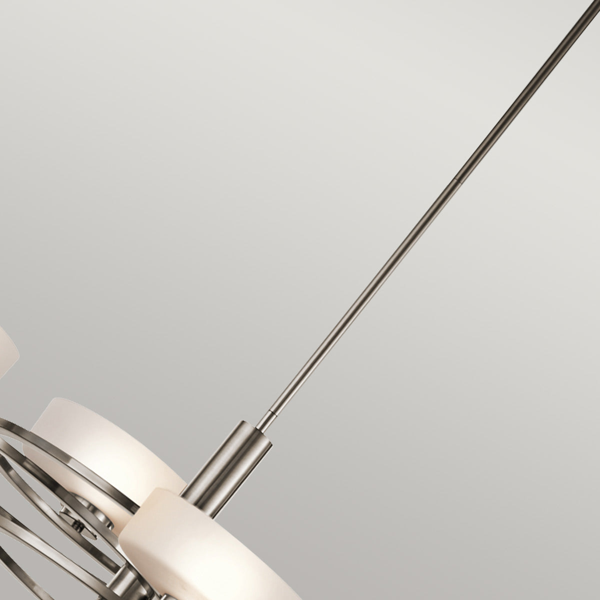 Metalowa lampa - szklane klosze (86cm) wisząca do salonu kuchni sypialni (G9 5x4W) Kichler (Aleeka)