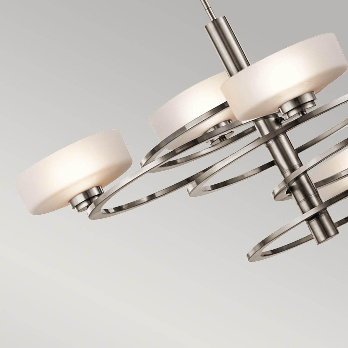 Metalowa lampa - szklane klosze (86cm) wisząca do salonu kuchni sypialni (G9 5x4W) Kichler (Aleeka)