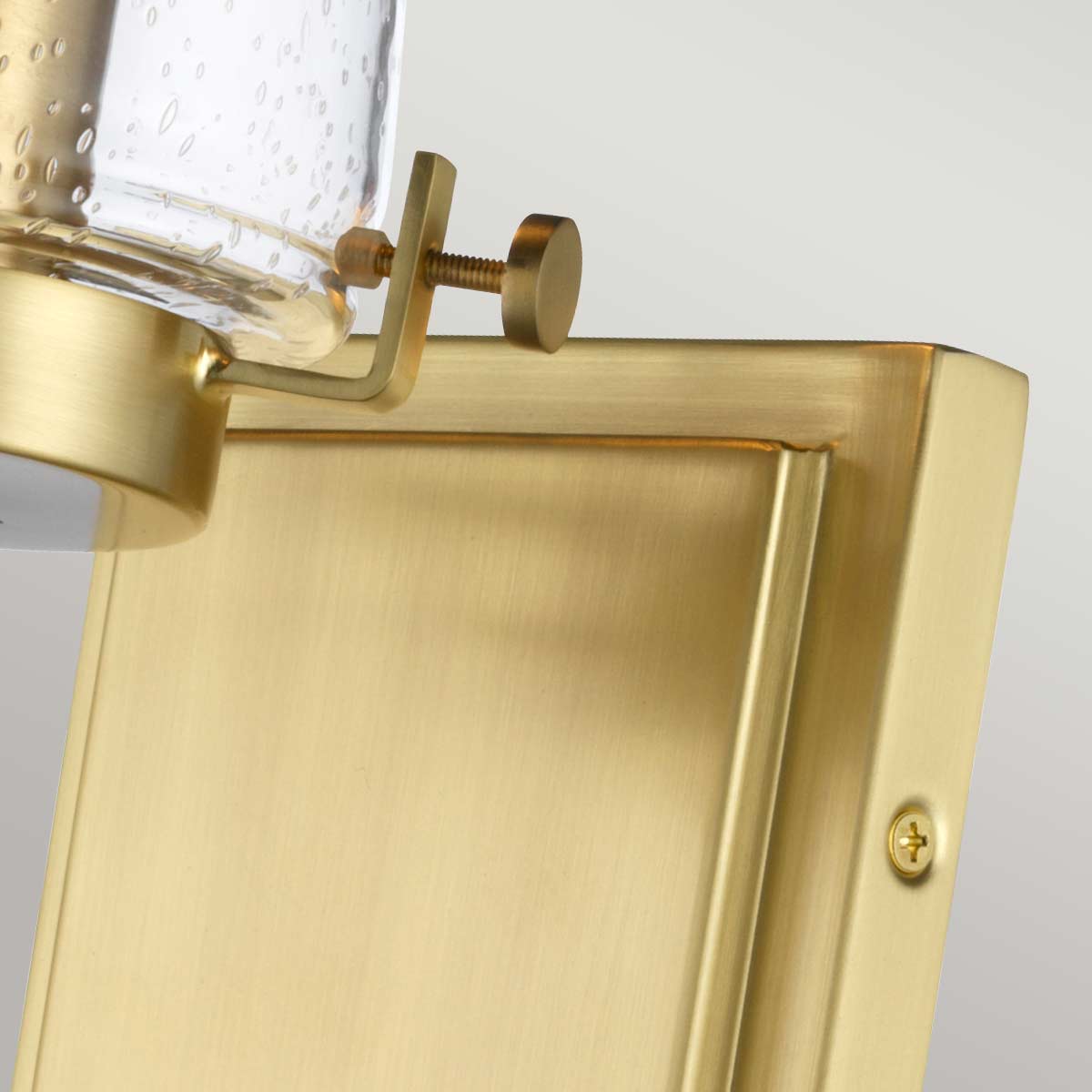 Alton Brass IP44 – kinkiet łazienkowy ze szklanym kloszem