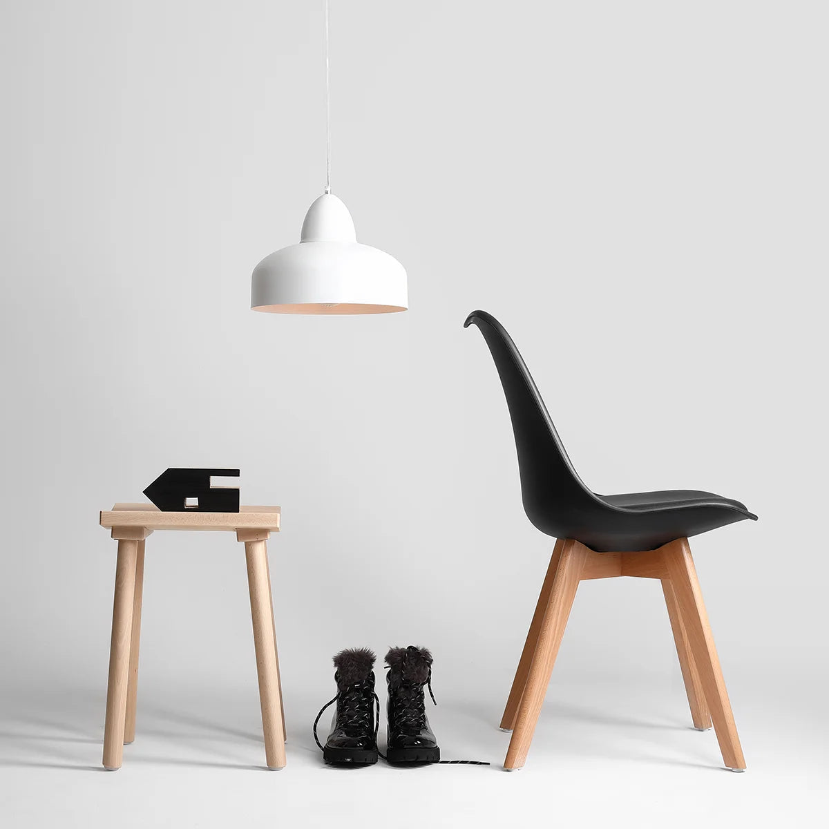Nowoczesna lampa wisząca nad stół, biała metalowa, Como White (Aldex)