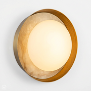 Okrągły kinkiet LED Alonso Vintage mosiądz z alabasterem