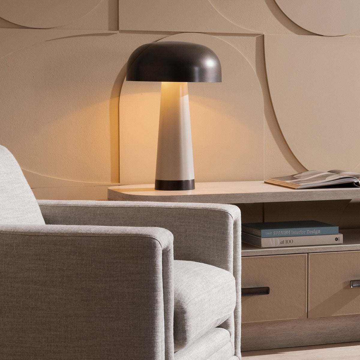 Williams – lampa stołowa typu grzybek, brąz i beż