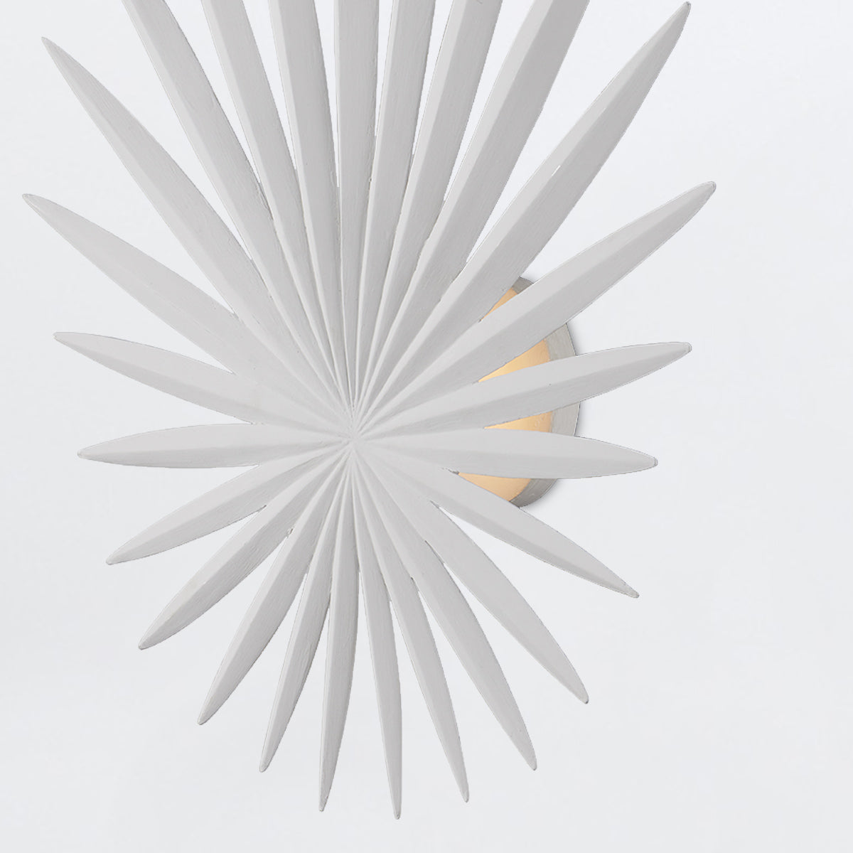 Bismarkia Sconce – kinkiet inspirowany liśćmi palmy, kredowa biel