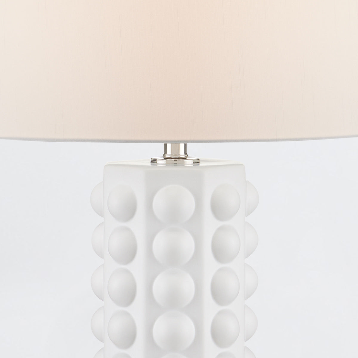 Cassandra – ceramiczna lampa stołowa w stylu retro lat 70.