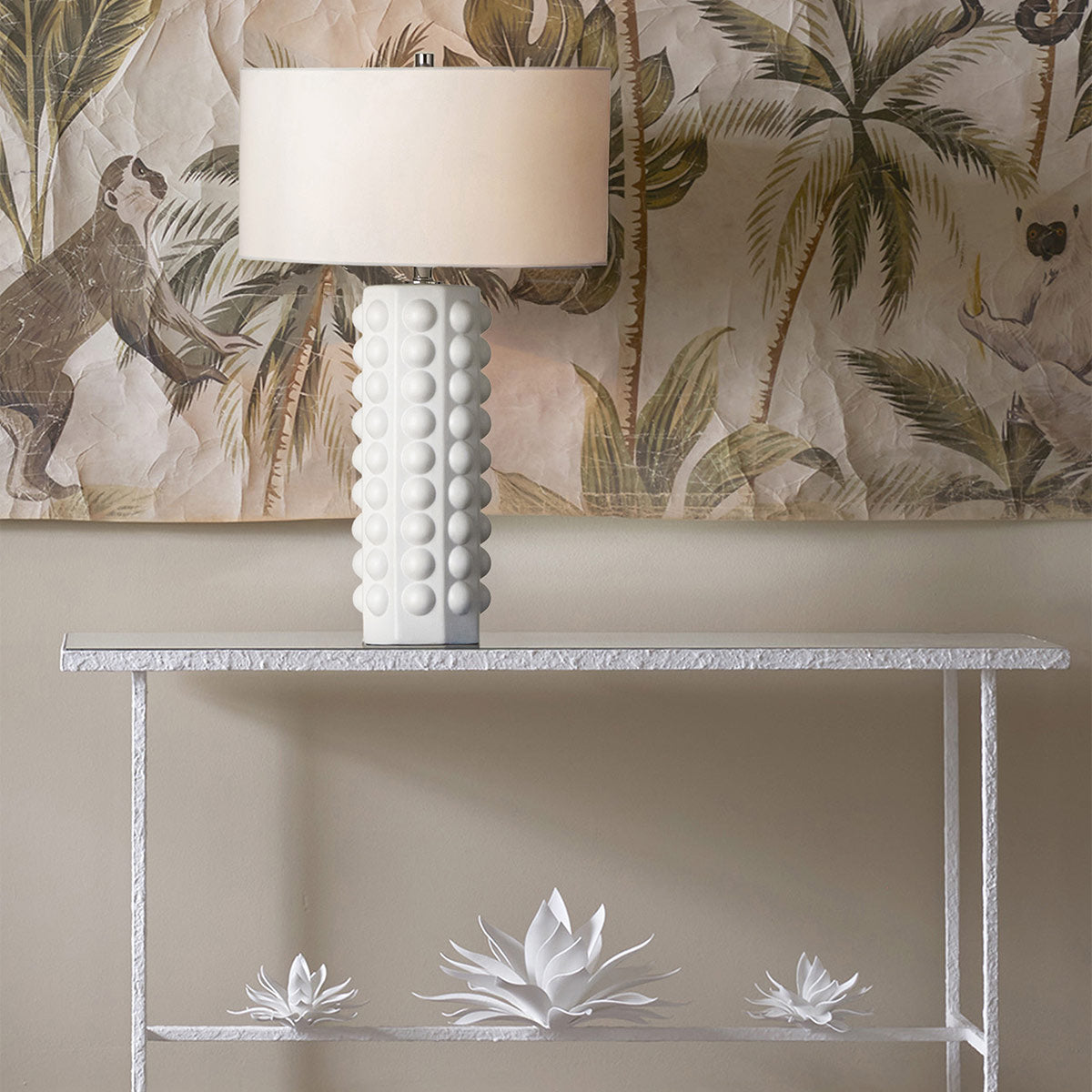 Cassandra – ceramiczna lampa stołowa w stylu retro lat 70.