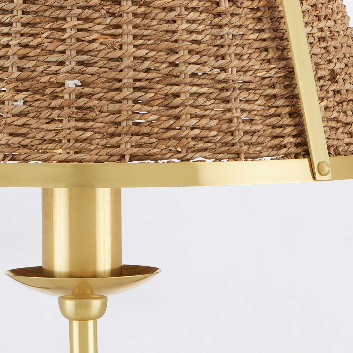 Deauville Floor – lampa podłogowa z plecionym abażurem z trawy morskiej, polerowany mosiądz