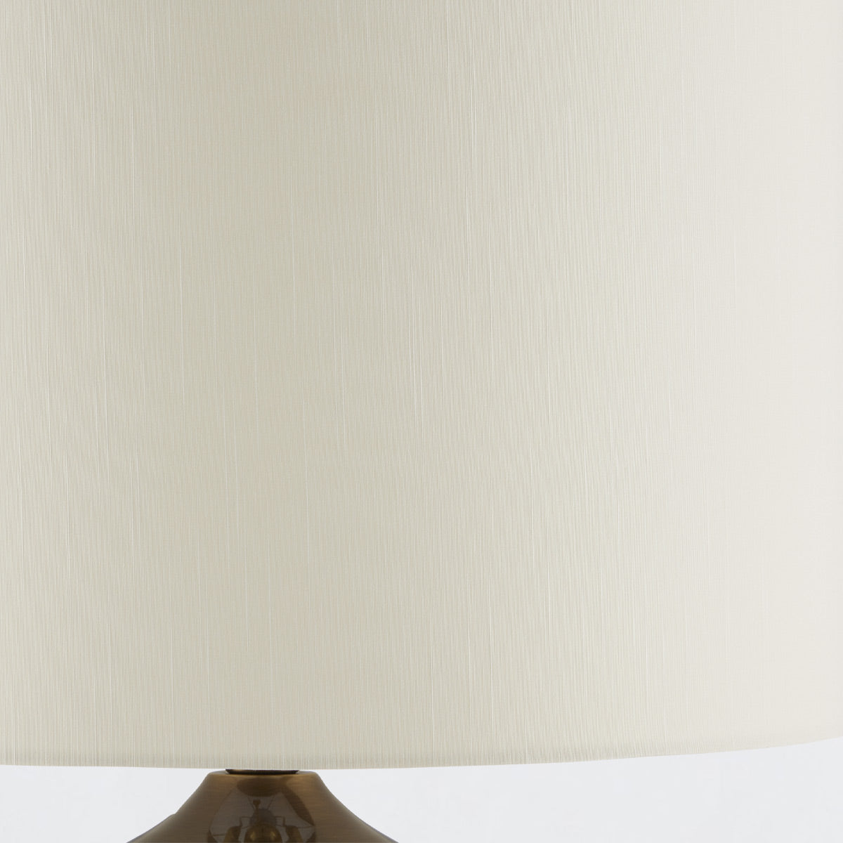 Lilou Navy – porcelanowa lampa stołowa granat, mosiężne detale i shantung