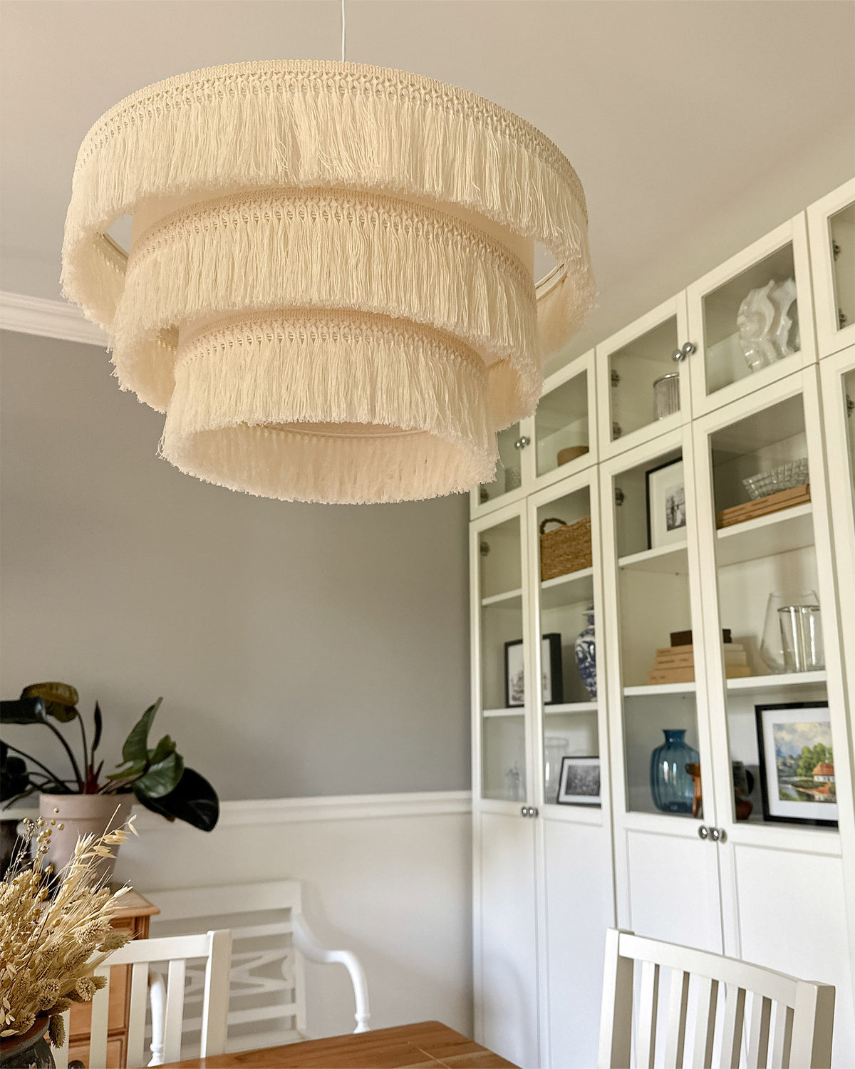 Etereo – trzypoziomowa lampa wisząca z bawełnianych frędzli Ø50