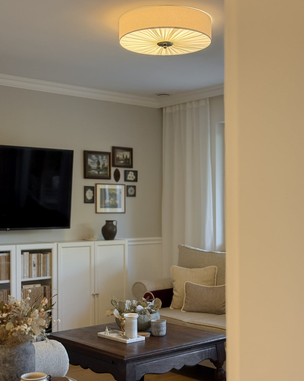 Plise Silver III – plafon z plisowanej bawełny, niklowany mosiądz Ø58