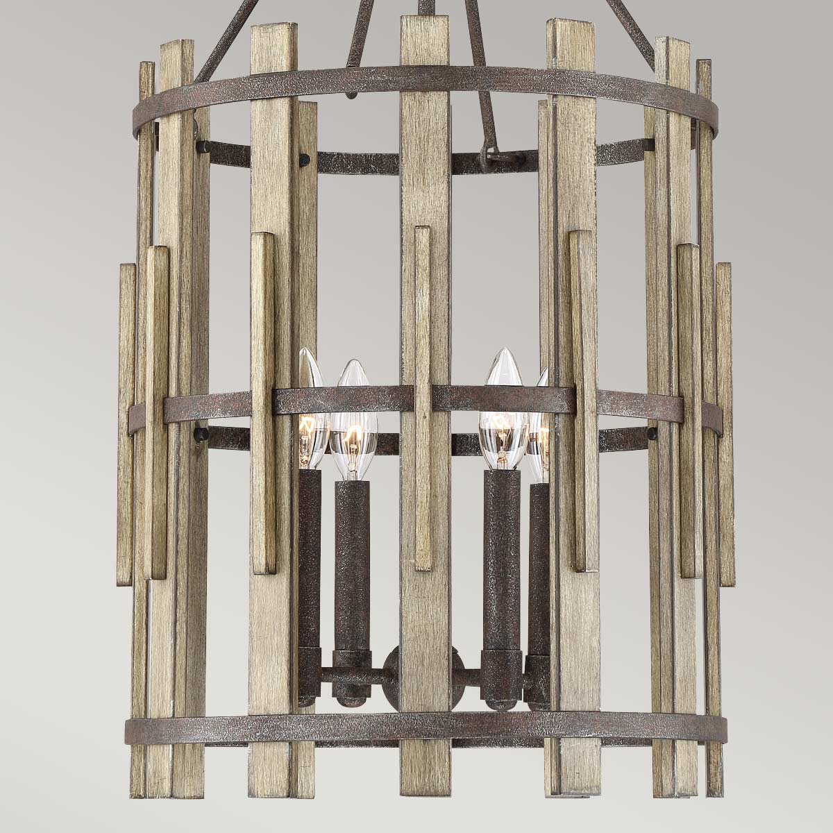 Rustykalna lampa wisząca Wood do pokoju / salonu / jadalni (drewno, metal) - Quoizel, 38cm, 4xE14