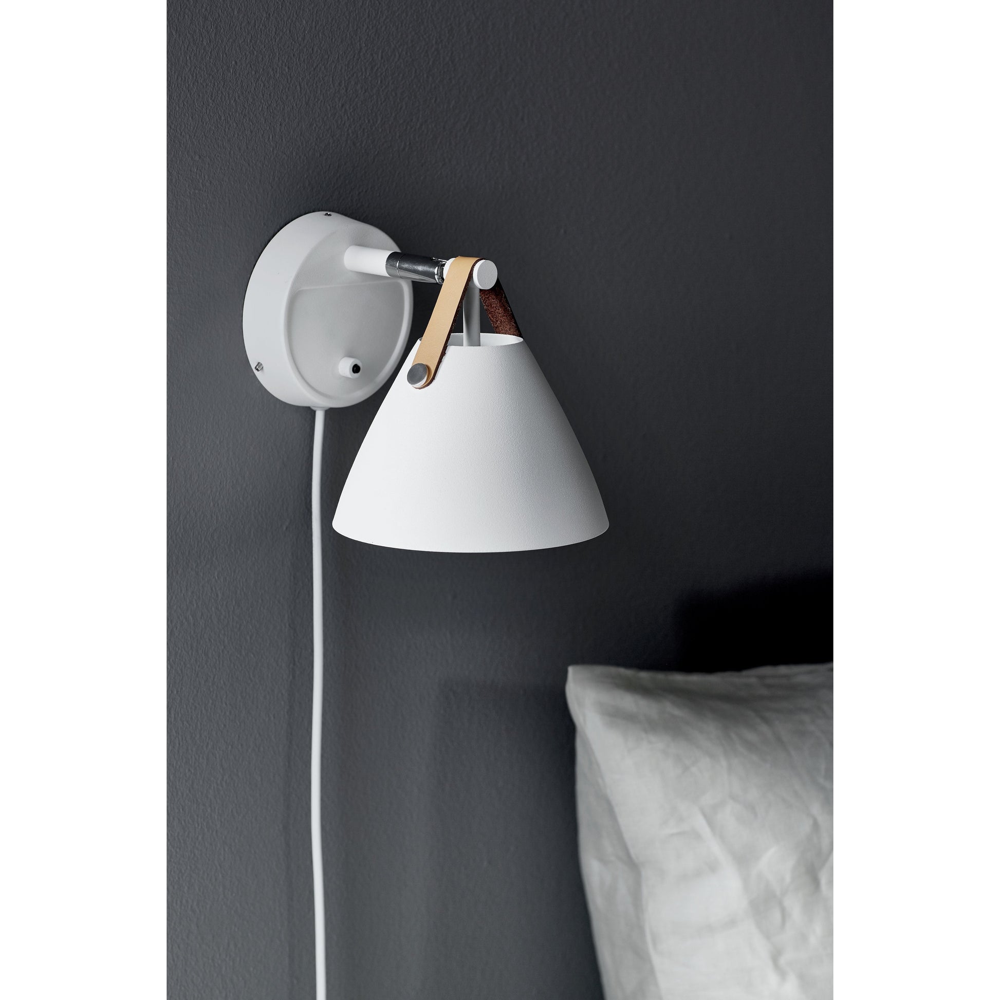 Strap 15 | Wall Light | White, Design For The People - ePlafoniera.pl