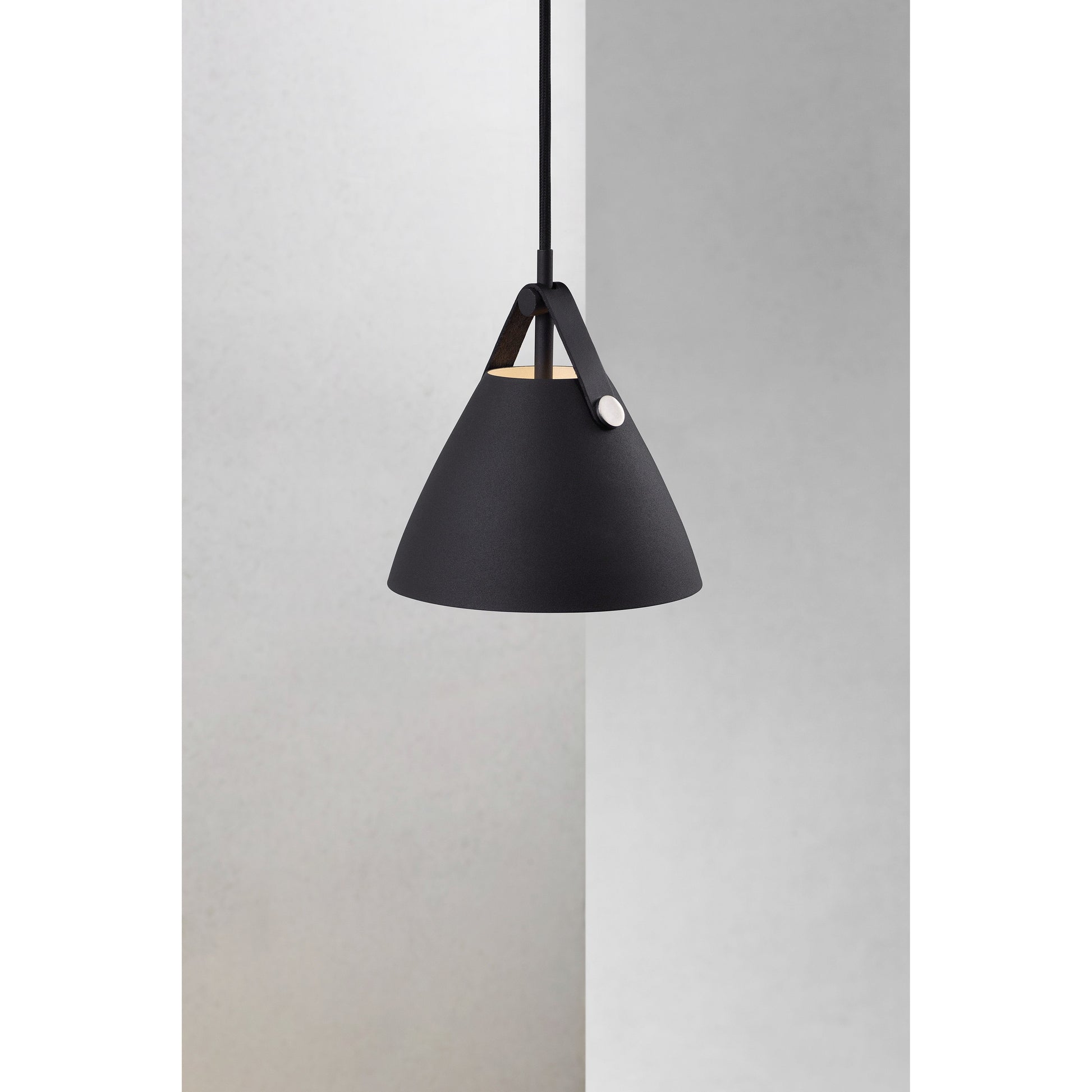 Strap 16 | Pendant | Black, Design For The People - ePlafoniera.pl
