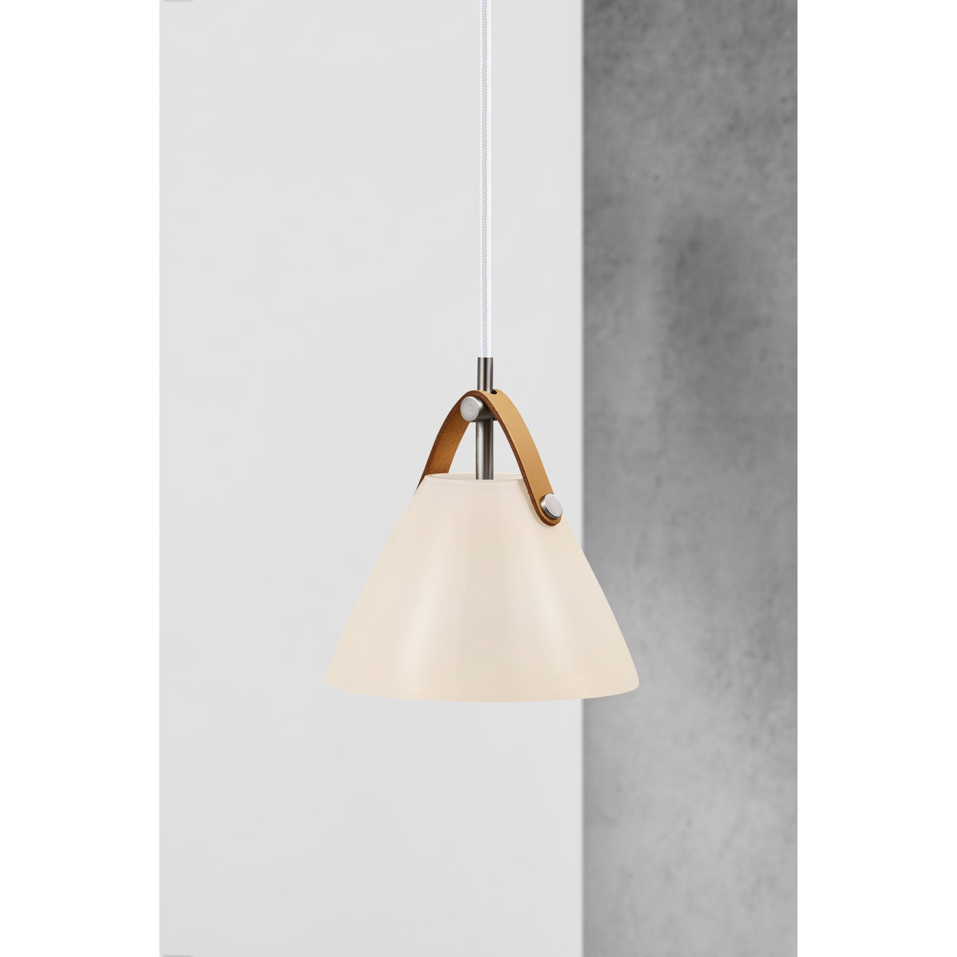 Strap 16 | Pendant | Opal White, Design For The People - ePlafoniera.pl