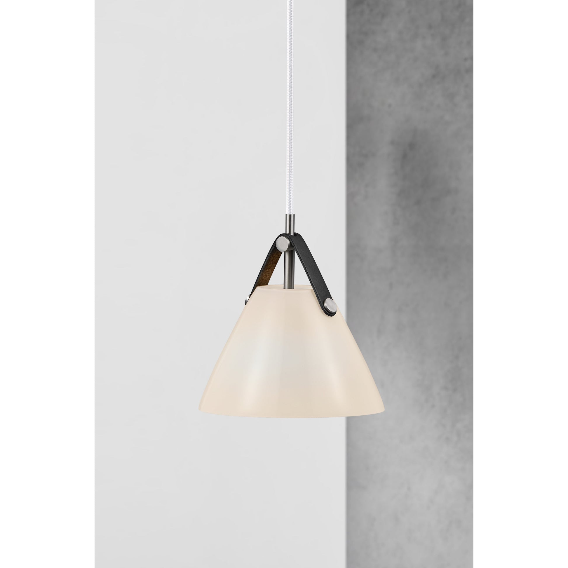 Strap 16 | Pendant | Opal White, Design For The People - ePlafoniera.pl