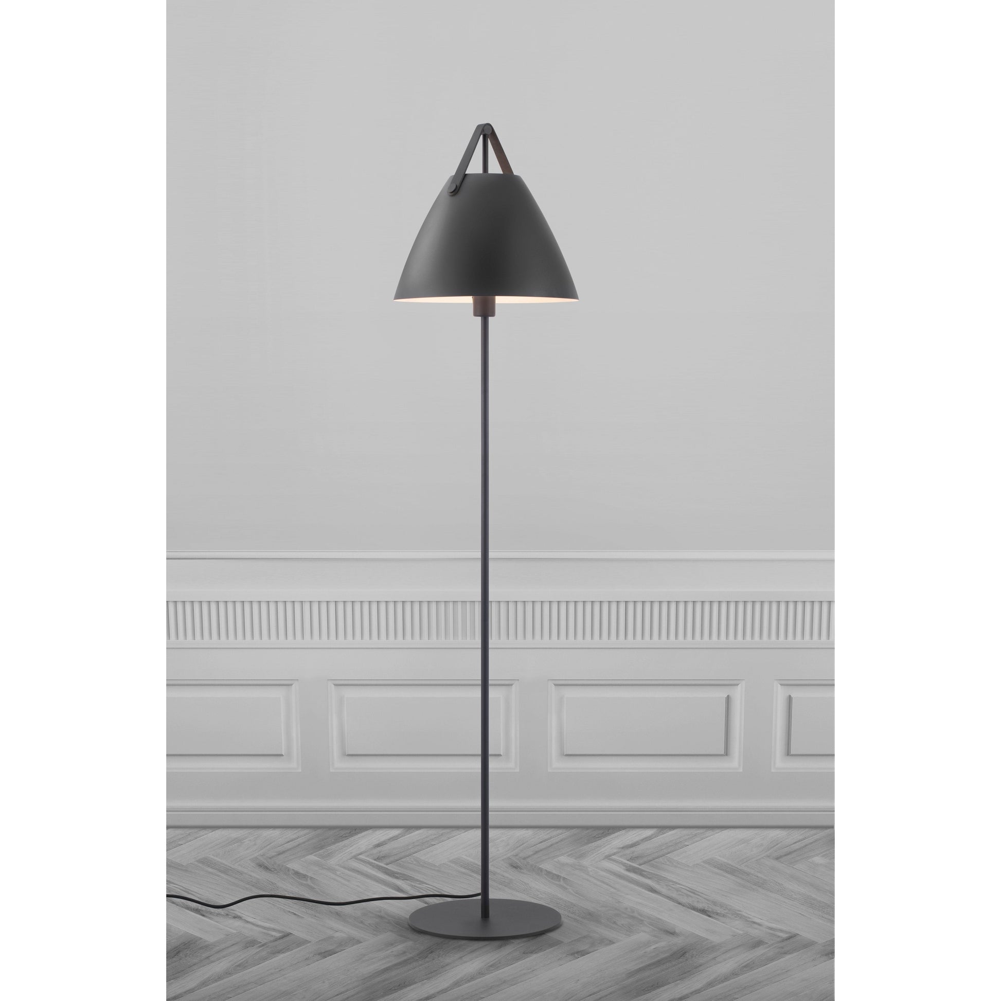 Strap | Floor Lamp | Black, Design For The People - ePlafoniera.pl