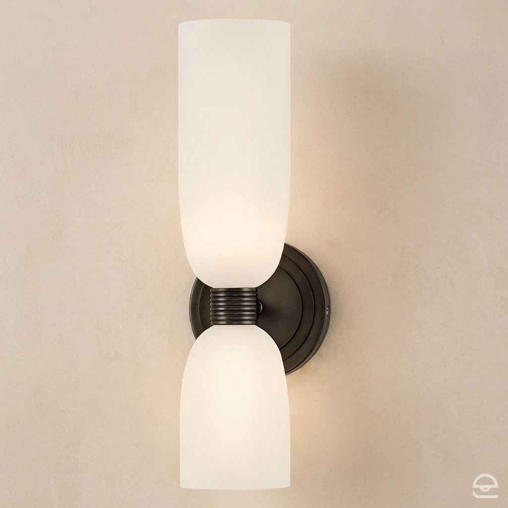 Tallulah – kinkiet z opalowym szkłem, oksydowana czerń