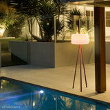 Lampa ogrodowa solarna stojąca na drewnianych nogach Chloe 140 Newgarden + ładowarka