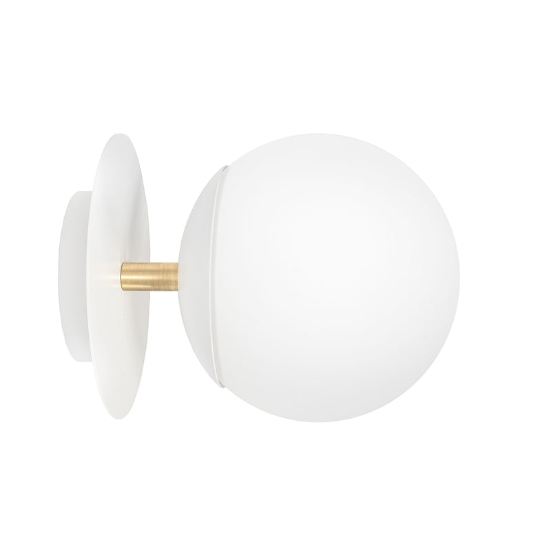 Biała lampa ścienna z mosiądzem Plaat C - kinkiet do salonu, sypialni, kuchni, łazienki Ummo